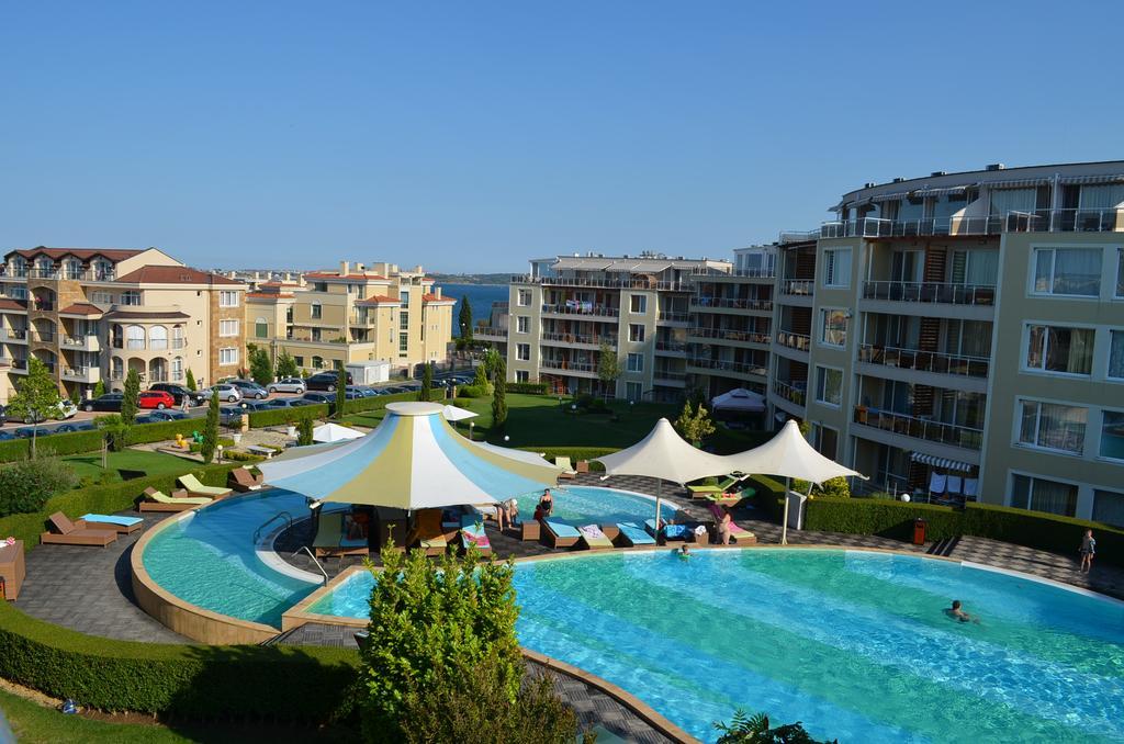 Sunny Island Chernomorets Hotel Zewnętrze zdjęcie